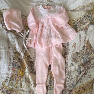 Spanish Baby Pink Knit TWO-Piece Set with Bonnet - Soft Baby Outfit